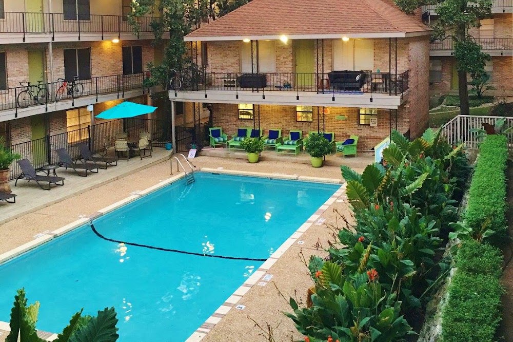 Duval Villa Apartments
