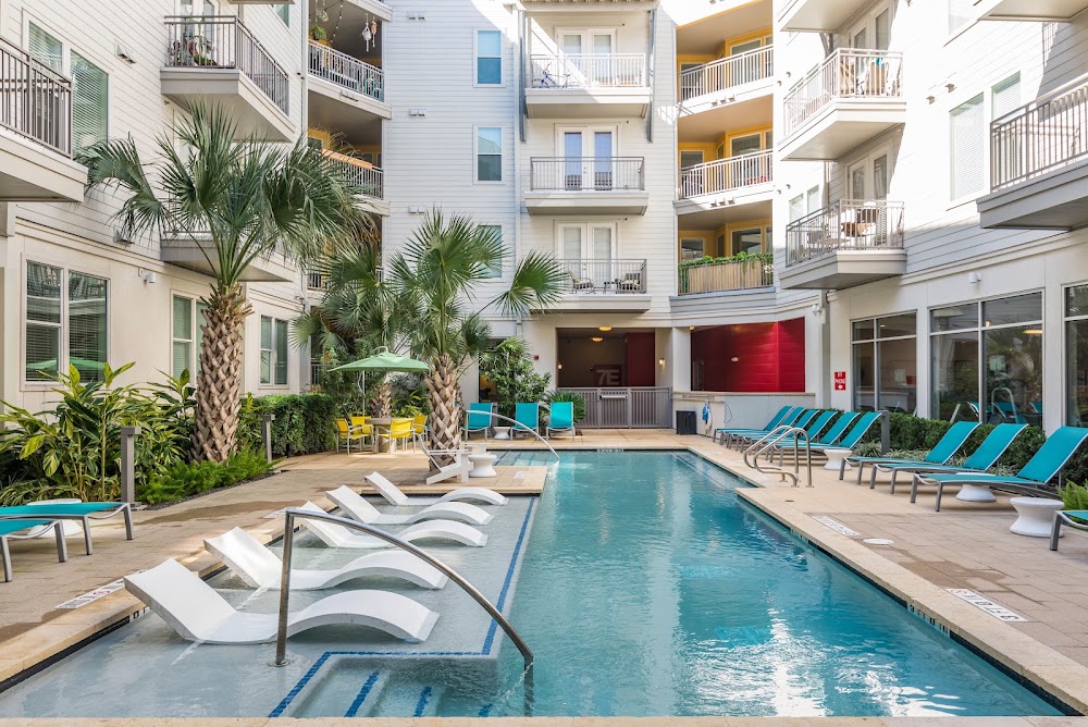 7East Apartments