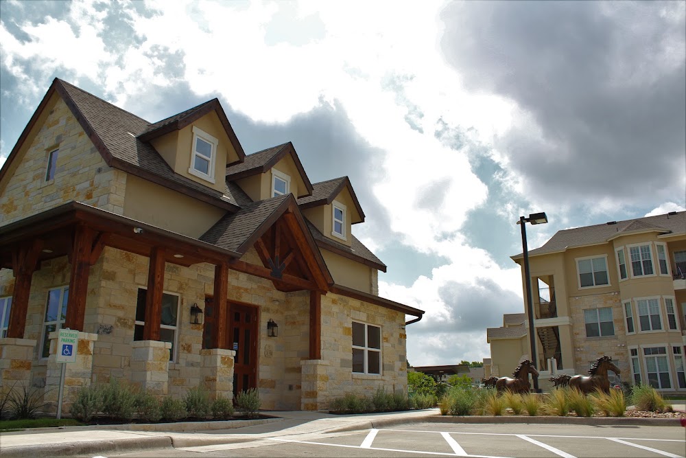 Riverhorse Ranch 2 Apartments