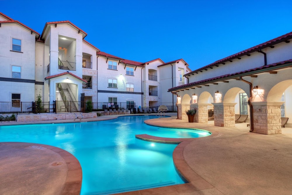 Southpark Crossing Apartments