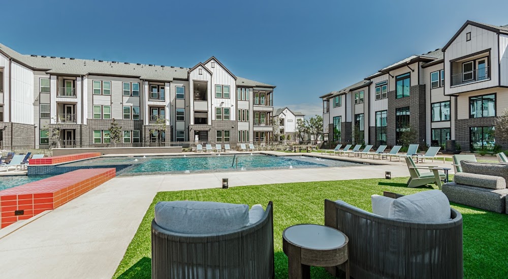 Bevelo at Larkspur Apartments