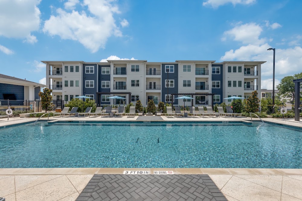 Ivy Heights Apartments