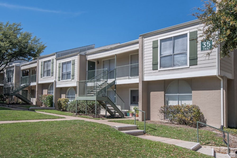 Chevy Chase Apartments